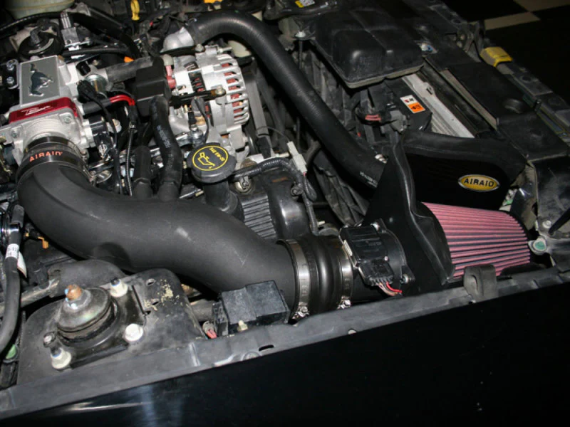 Airaid 99-04 Mustang GT MXP Intake System w/ Tube (Dry / Red Media) - Image 2