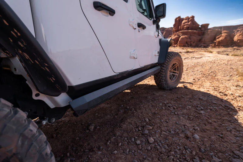 AMP Research 20-24 Jeep JT Gladiator (Launch/Overlnd/Rubicon/Sport/Sport S) PowerStep XL - Black - Image 18