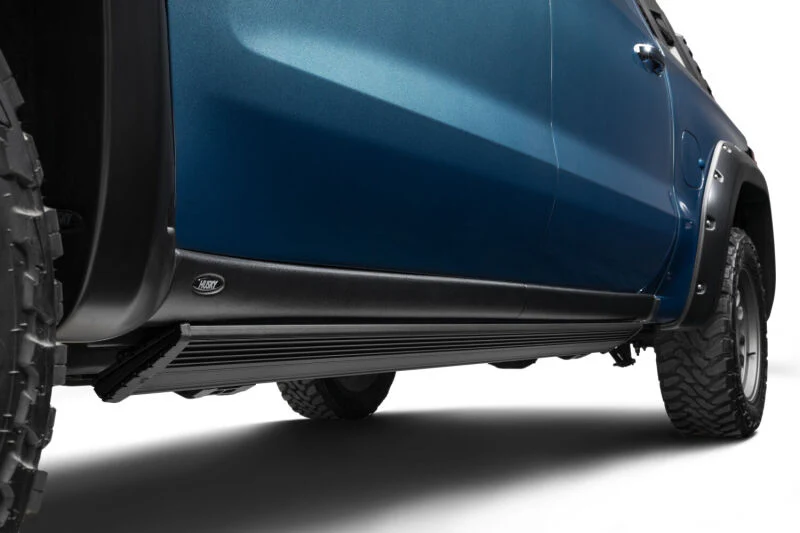 AMP Research 22-23 Chevy/GMC Silverado/Sierra 1500 & 2024 2500/3500HD Double/CC PowerStep Xtreme - Image 8