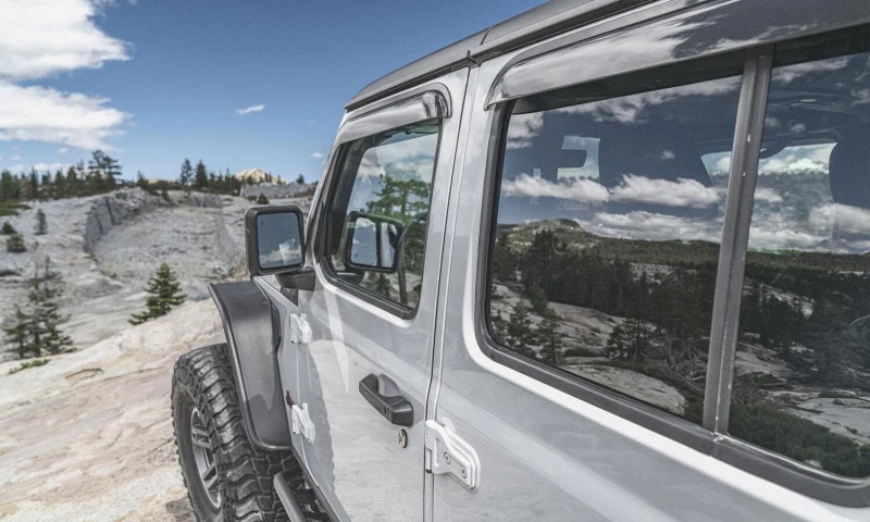 AVS 2018 Jeep Wrangler Unlimited (4-Door) Ventvisor Outside Mount Window Deflectors 4pc - Smoke - Image 5