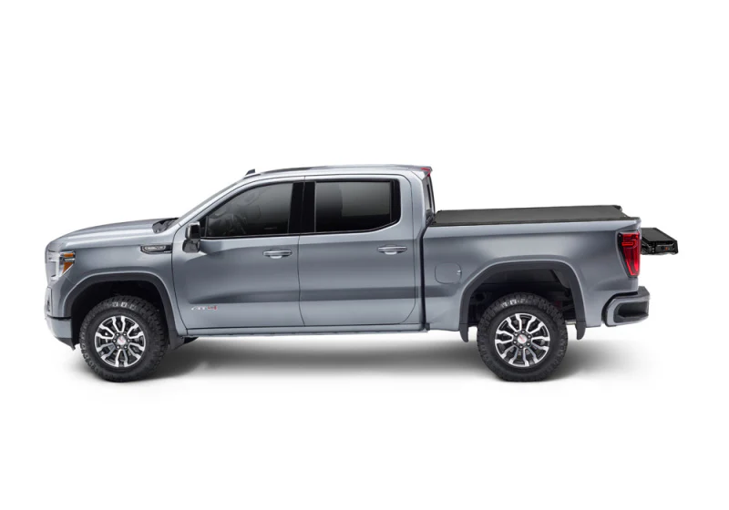 BAK 19-21 GM Sierra 1500 (Carbon Pro Bed Cover) Revolver X4s 5.9ft Bed Cover - Image 3