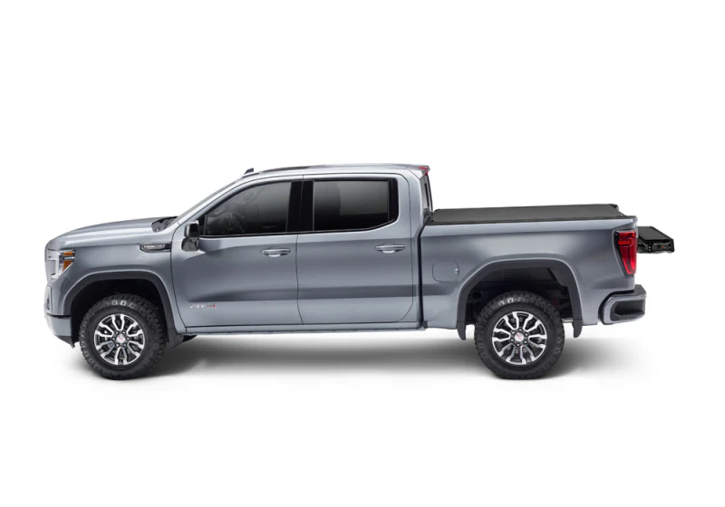 BAK 20-21 Chevy Silverado/GM Sierra 2500/3500 HD Revolver X4s 8.2ft Bed Cover - Image 16