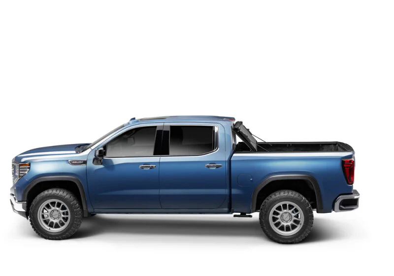 BAK 2014 Chevy Silverado 1500 / 15-20 Chevy Silverado 2500/3500 8ft Bed BAKFlip MX4 Matte Finish - Image 3