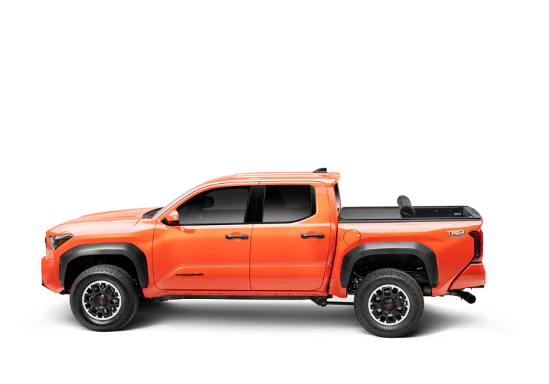 BAK 2024 Toyota Tacoma 5ft Bed Revolver X4ts - Image 12