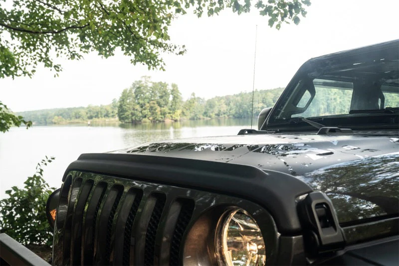 Bushwacker 18-19 Jeep Wrangler Rubicon/Sport//Unlimited/Sport S Hood Stone Guard- Black - Image 6