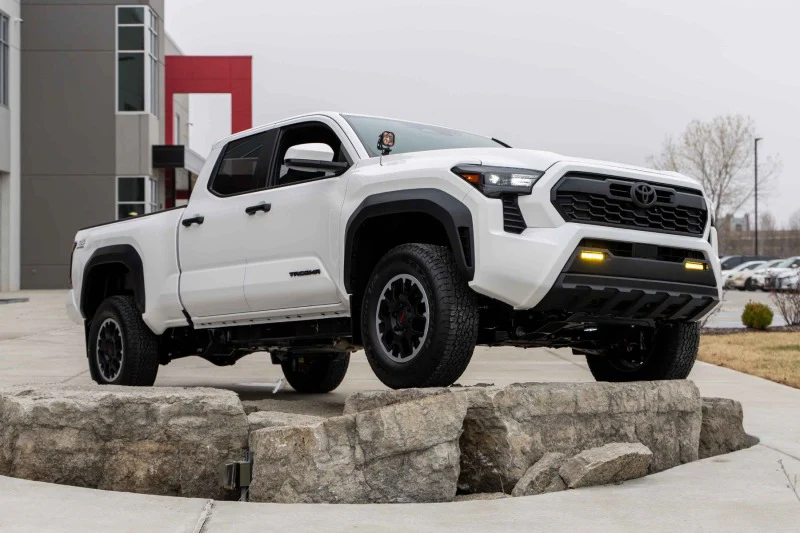 Diode Dynamics 2024+ Toyota Tacoma SS6 LED Fog Light Kit - Amber Wide - Image 2