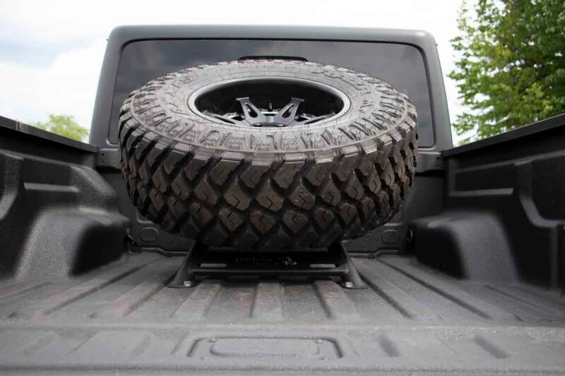 Fishbone Offroad 2020+ Jeep Gladiator JT In-Bed Tire Carrier - Image 4