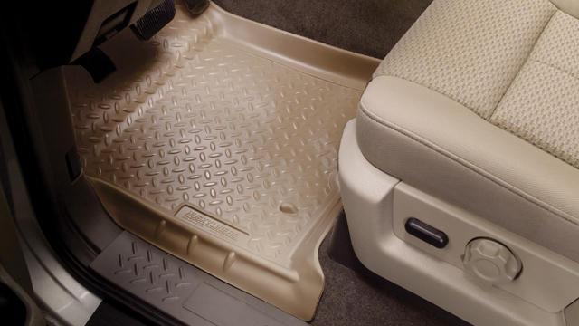 Husky Liners 00-05 Ford F-250-F-550 HD Classic Style Center Hump Black Floor Liner (Auto Trans.) - Image 5