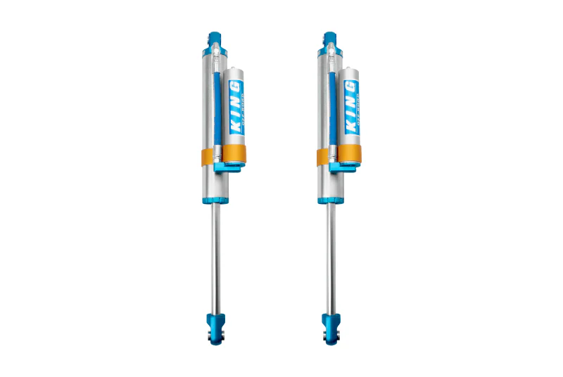King Shocks 2005+ Ford F-250/F-350 4WD Rear 2.5 Dia Piggy Hose Reservoir Shock (Pair) - Image 2