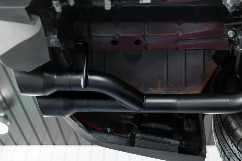 MBRP 18-20 Ford Mustang GT 2.5in T304 Non Active Dual Axle Back Exhaust System - 4in Dual Wall Tips - Image 5