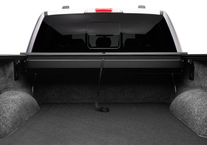 Roll-N-Lock 17-19 Ford F-250/F-350 Super Duty SB 80-3/8in A-Series Retractable Tonneau Cover - Image 18