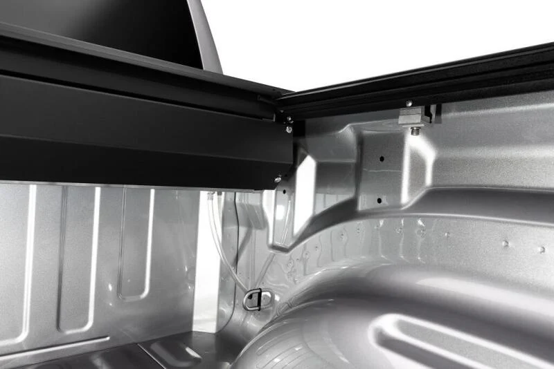 Roll-N-Lock 2019 RAM 1500 65-1/2in M-Series Retractable Tonneau Cover - Image 12