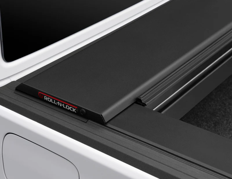 Roll-N-Lock 2020 Jeep Gladiator 5ft bed M-Series Retractable Tonneau Cover - Image 6