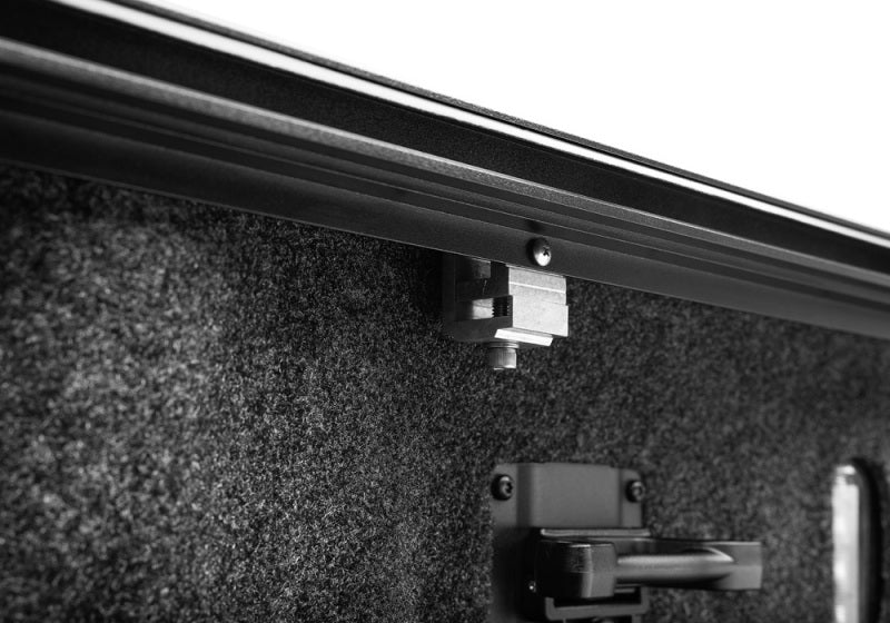 Roll-N-Lock 2021 Ford F-150 67.1in A-Series Retractable Tonneau Cover - Image 11