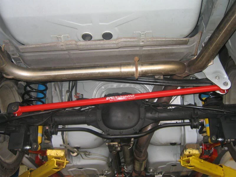 UMI Performance 82-02 GM F-Body Tubular Non-Adjustable Panhard Bar - Image 2